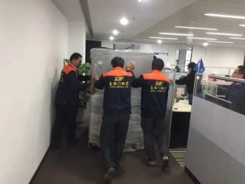 喜临门专业搬家公司 一站式搬家与出入境服务专家